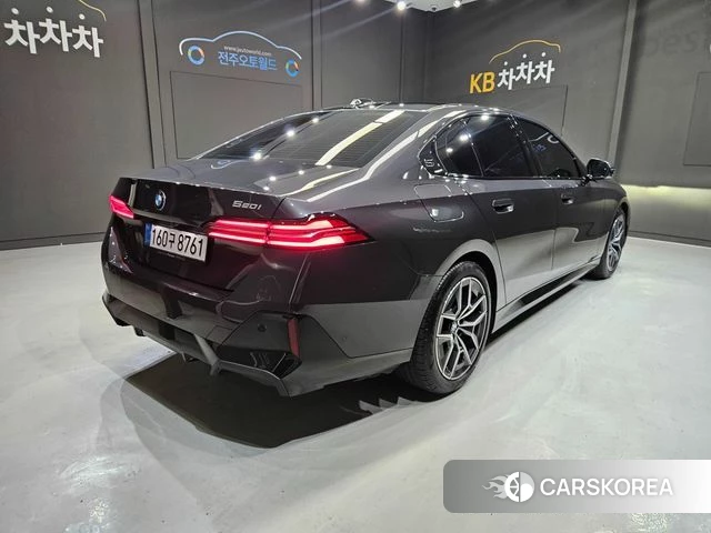 BMW 5 Series (G60) id 4705865 из Кореи 12