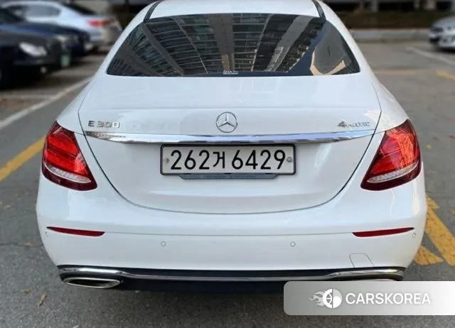 Mercedes-Benz E-Class W213 2019 Черный из Кореи, фото 2