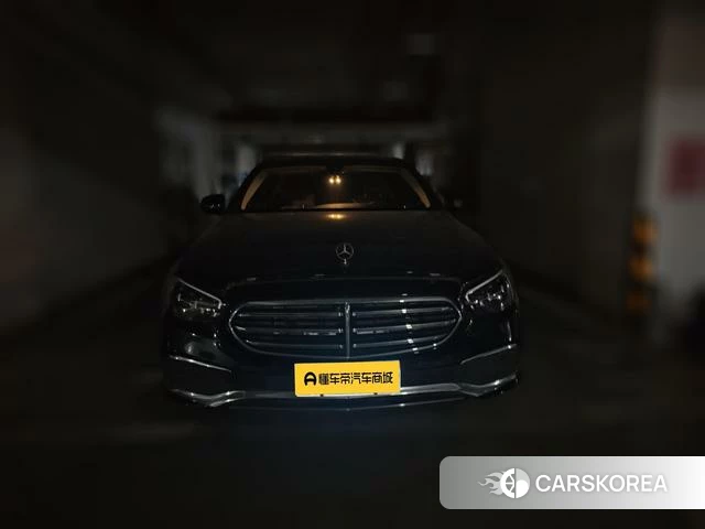 Mercedes-Benz E-class 2023 Черный из Китая, фото 2