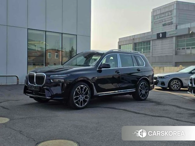 BMW X7 (G07) 2026 Черный из Кореи, фото 3