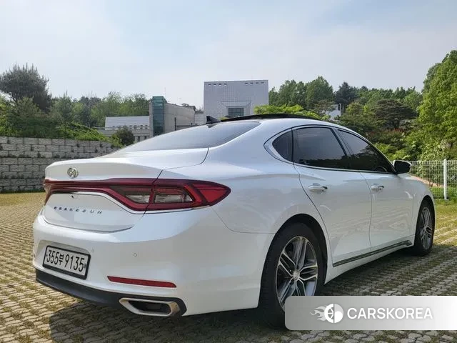 Hyundai Grandeur IG id 2986918 из Кореи 11