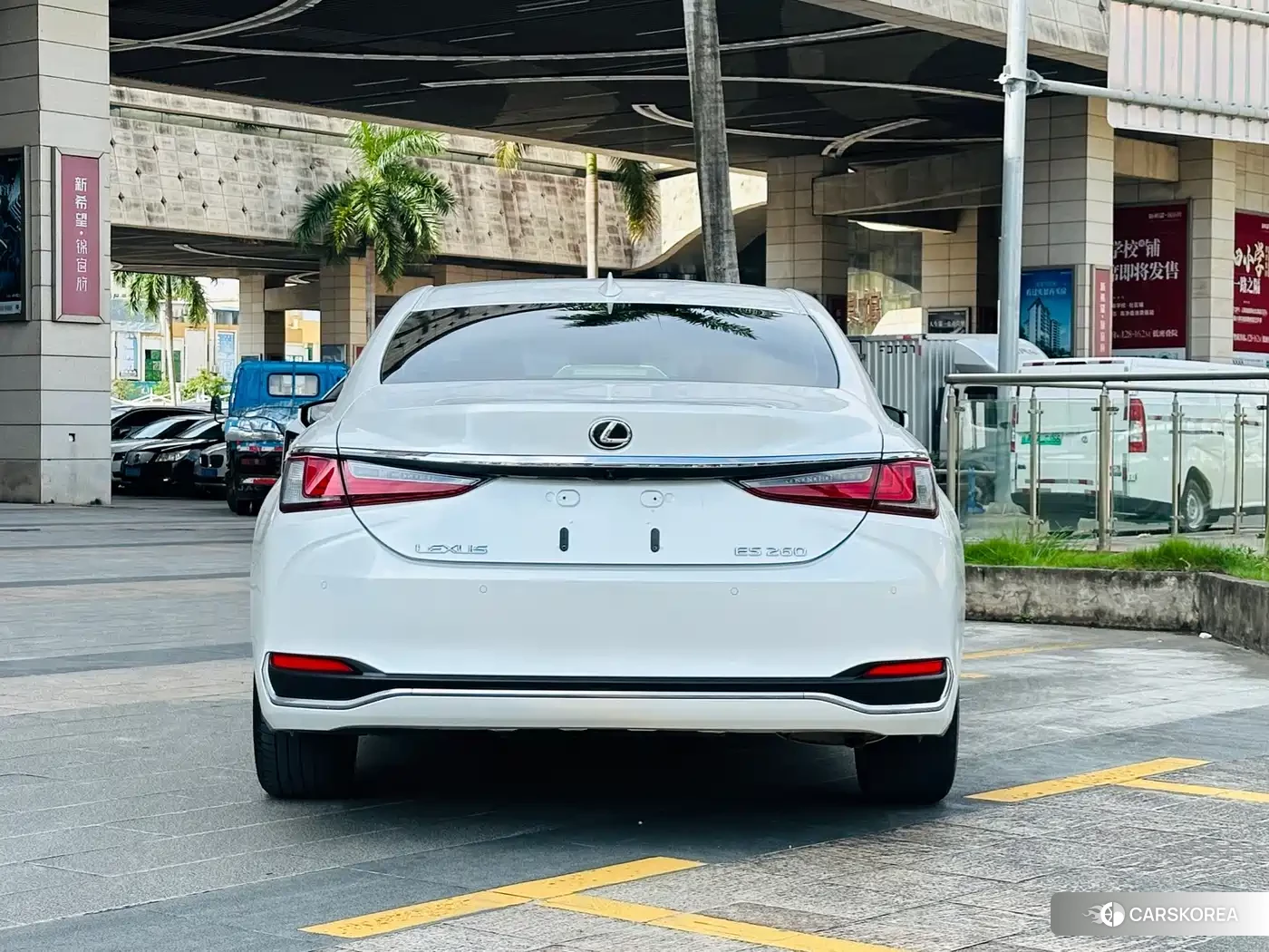 Lexus ES id 4654559 из Китая 12