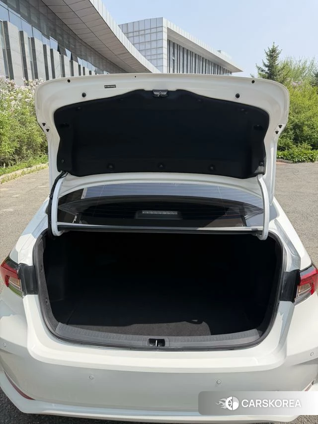 Toyota Corolla id 4321122 из Китая 12