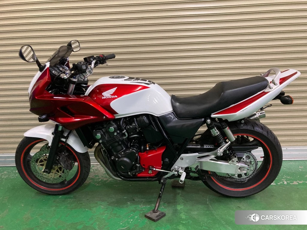 Проданный Honda CB400SF BOLDOR 2011 из Японии