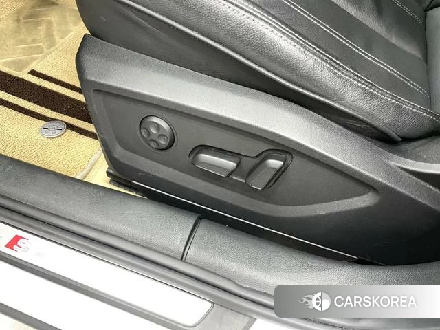 Audi Q2L id 4359319 из Китая 12