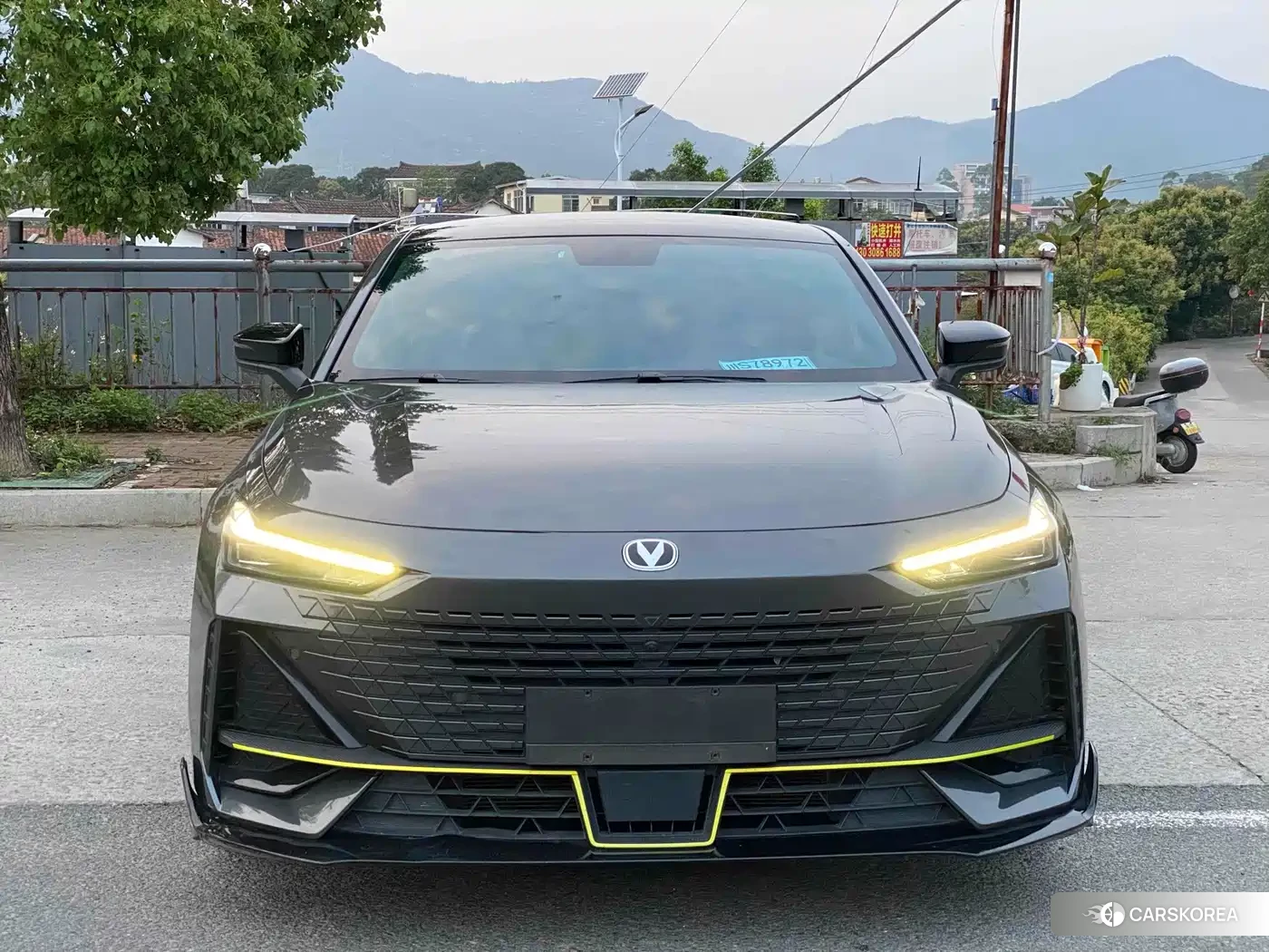 Chang'an UNI-V 2022 Silver/gray из Китая, фото 2