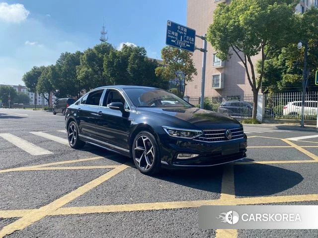 Volkswagen Magotan 2023 Черный из Китая, фото 2