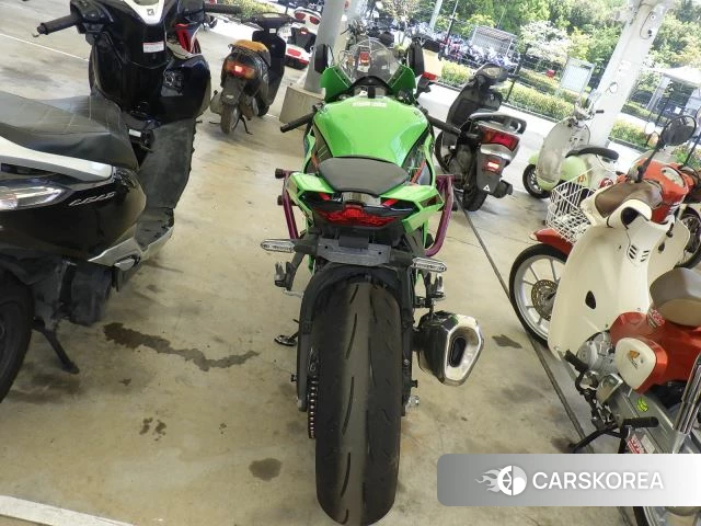 Kawasaki ZX-10R NINJA ABS id 4192702 из Японии 12