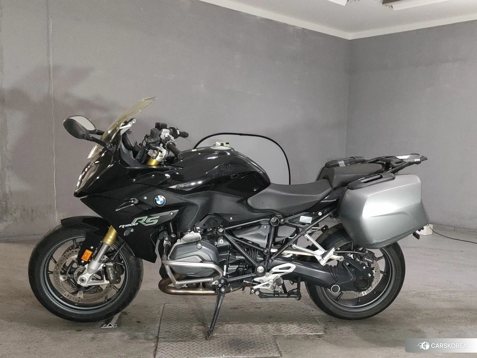 BMW R1200RS 2018 из Японии