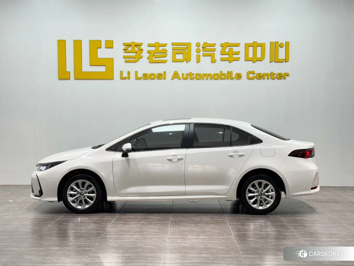Toyota Corolla id 4413323 из Китая 12