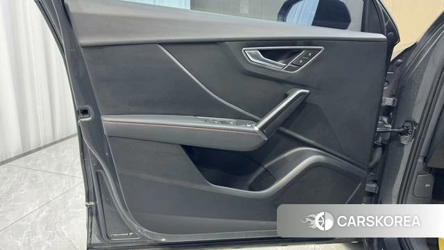 Audi Q2L id 4307515 из Китая 12