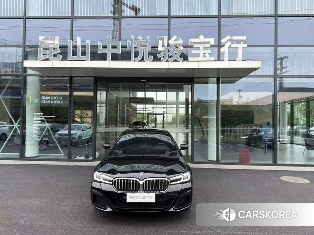 BMW 5 series 2024 Черный из Китая, фото 2