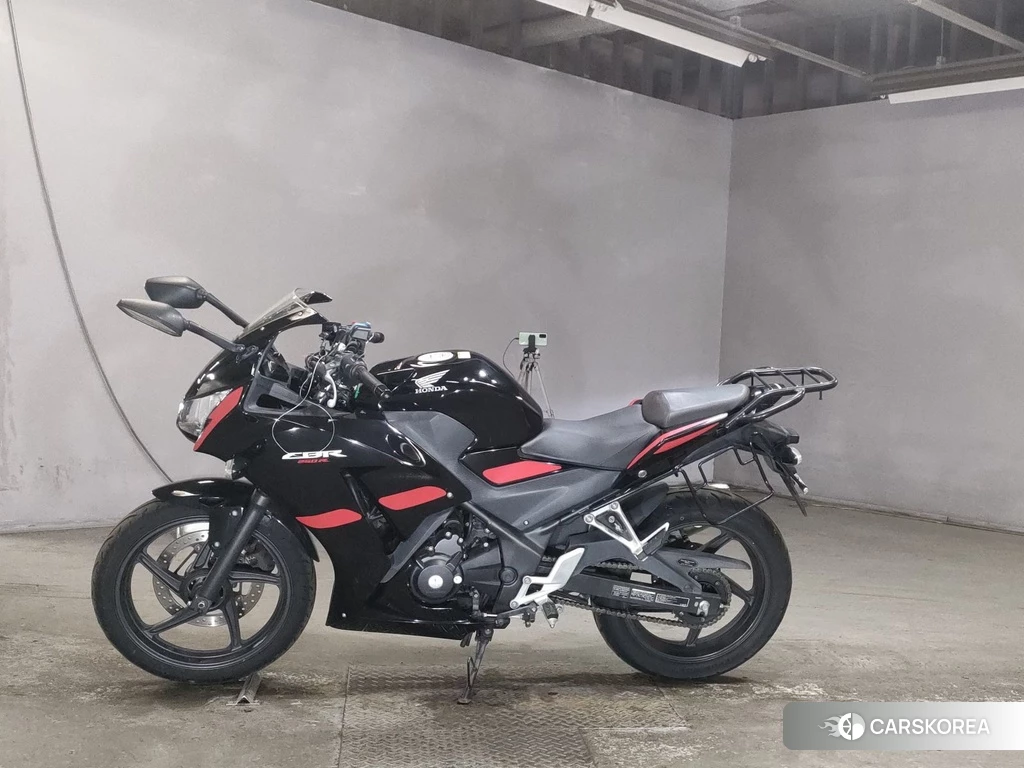 Проданный Honda CBR250R 2015 из Японии, фото 2
