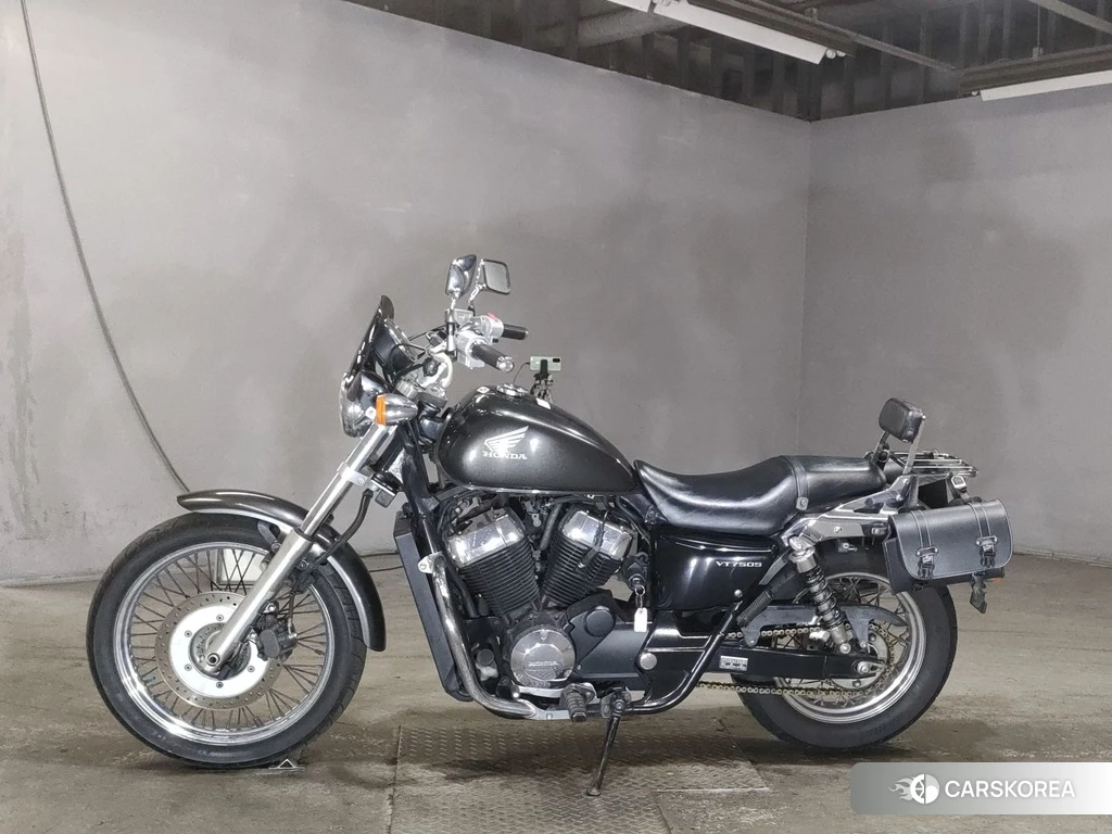 Проданный Honda VT750S 2010 из Японии