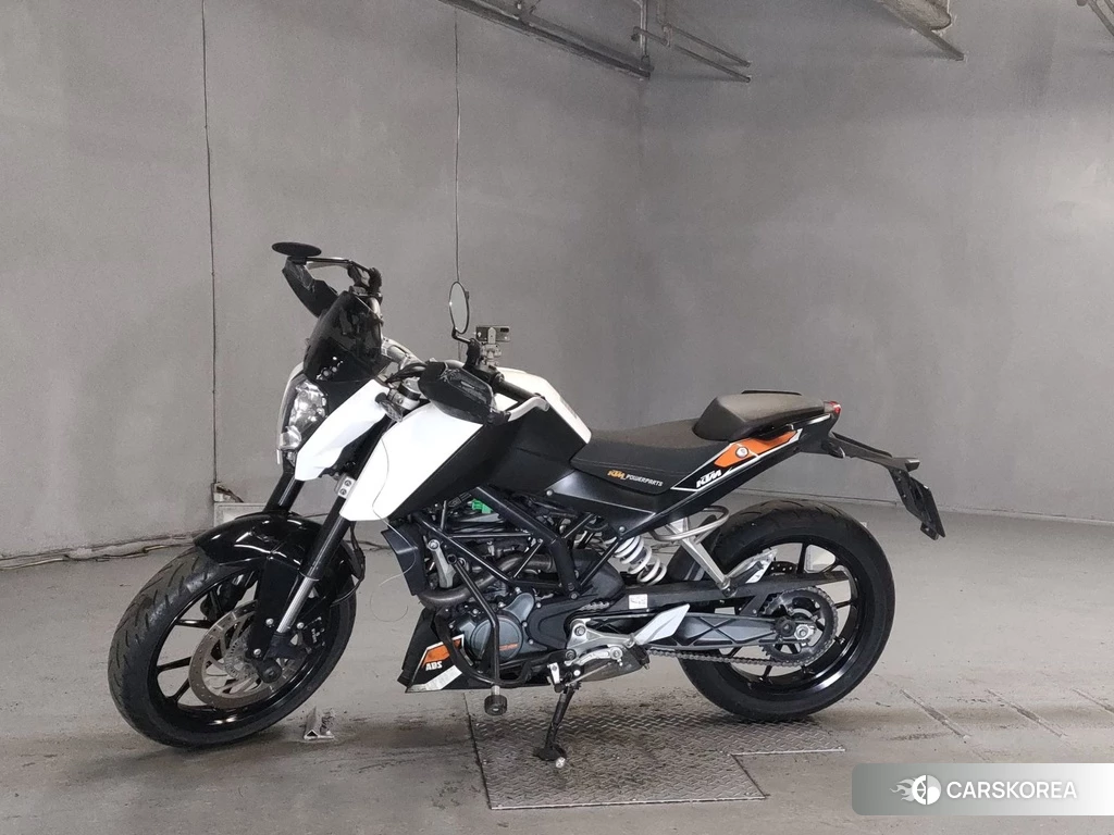 Проданный KTM 200 DUKE 2013 из Японии, фото 2