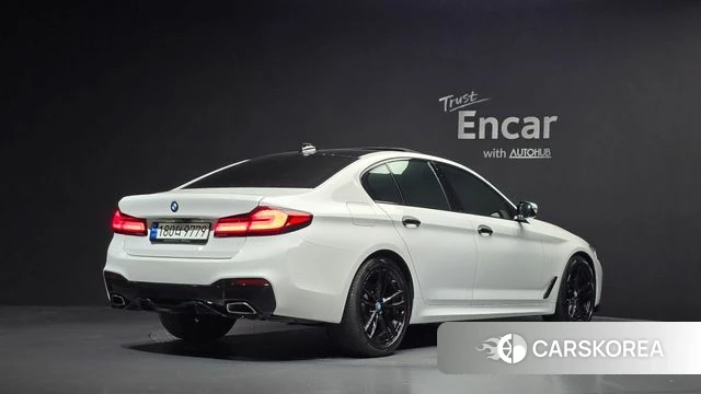 BMW 5 Series (G30) id 3880214 из Кореи 12