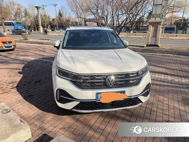 Volkswagen Tanyue X 2023 Белый из Китая, фото 2