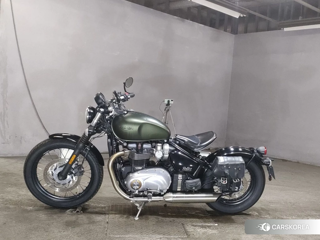 Проданный Triumph BONNEVILLE BOBBER 2019 из Японии, фото 2