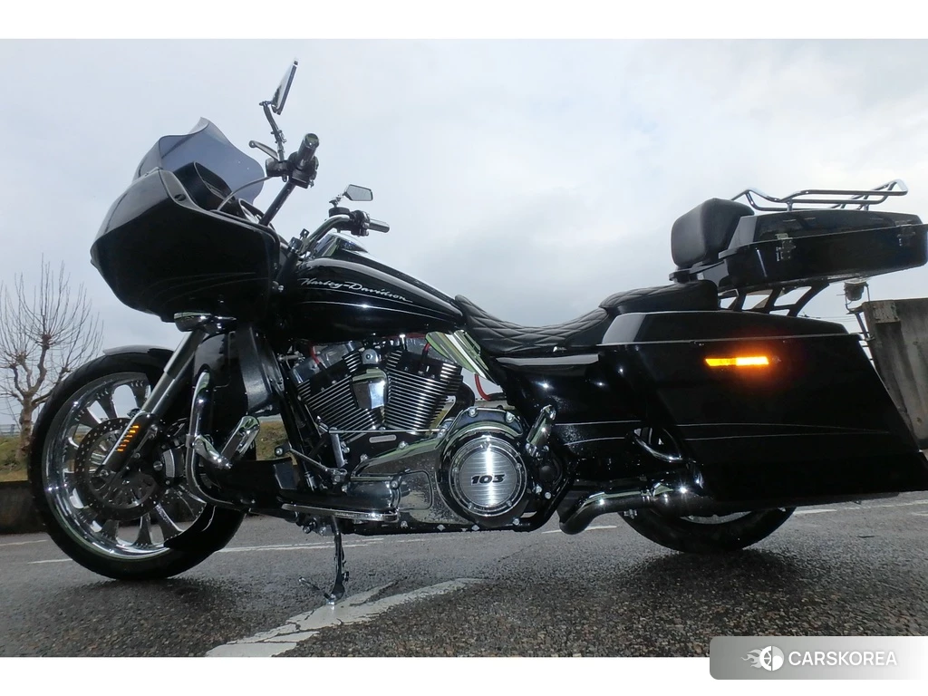 Проданный Harley-Davidson Road Glide FLTRX1690 2013 из Японии, фото 2