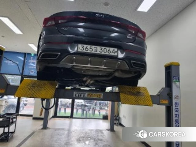 Kia K5 3rd generation 2020 Серебристо-серый из Кореи, фото 2