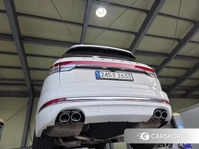 Lincoln Aviator 2nd generation 2021 Белый из Кореи, фото 2