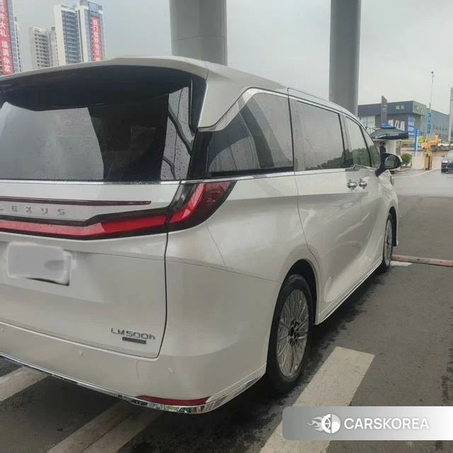 Lexus LM id 4275883 из Китая 9