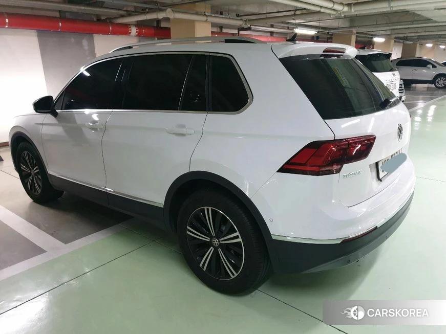 Volkswagen Tiguan second Generation 2018 Белый из Кореи, фото 4