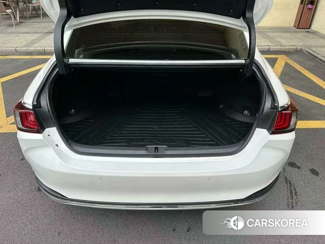 Lexus ES id 4353824 из Китая 12