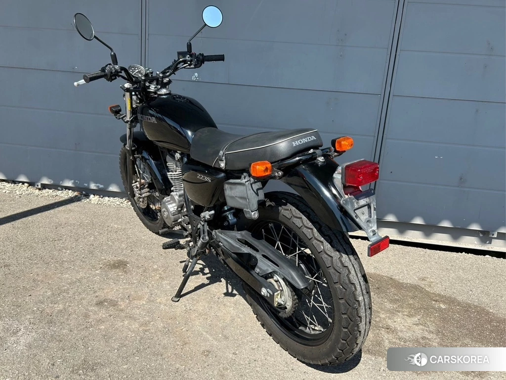 Проданный Honda CB223S 2010 из Японии