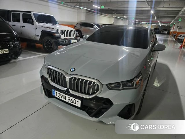 BMW 5 Series (G60) id 3896422 из Кореи 6