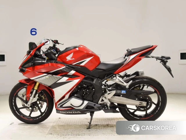 Проданный Honda CBR250RR 2017 из Японии