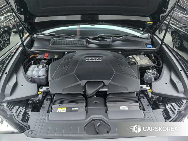 Audi Q8 id 4359607 из Китая 12