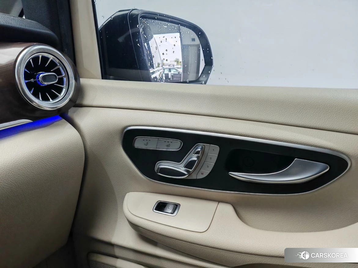 Mercedes-Benz V-class id 4455816 из Китая 12