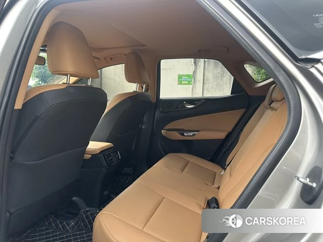 Lexus NX id 4262113 из Китая 9