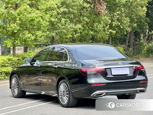 Mercedes-Benz E-class id 4274162 из Китая 9