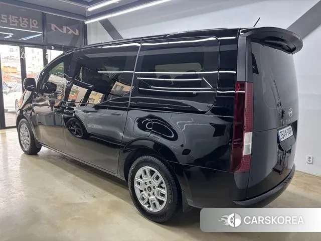 Hyundai Staria 2024 Черный из Кореи, фото 5