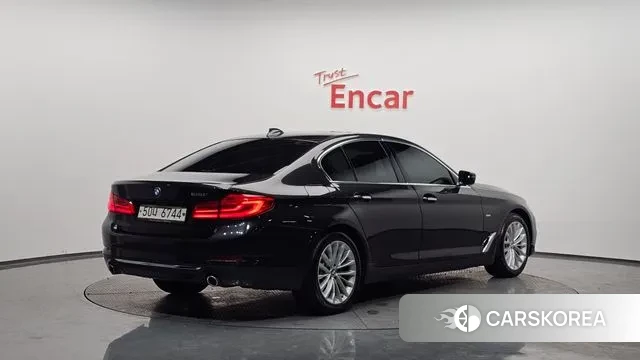 BMW 5 Series (G30) id 3602118 из Кореи 12