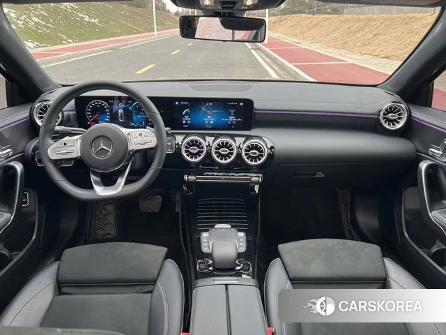 Mercedes-Benz Class A 2021 Белый из Китая, фото 3