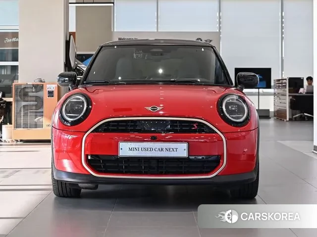 Mini Cooper S 4th Generation 2025 Красный из Кореи, фото 2