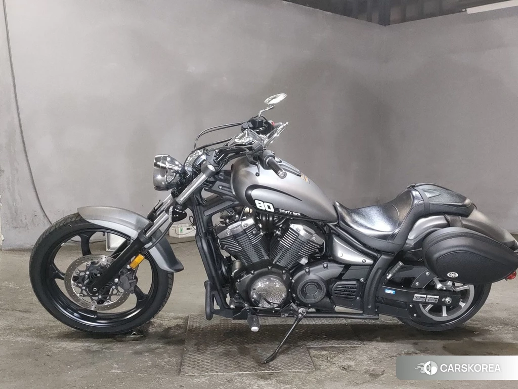 Проданный Yamaha XVS 1300 CA STRYKER id 4086148 из Японии