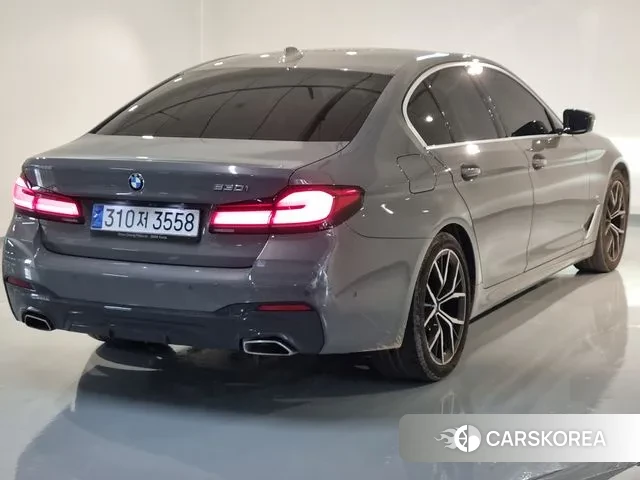 BMW 5 Series (G30) id 3008269 из Кореи 8