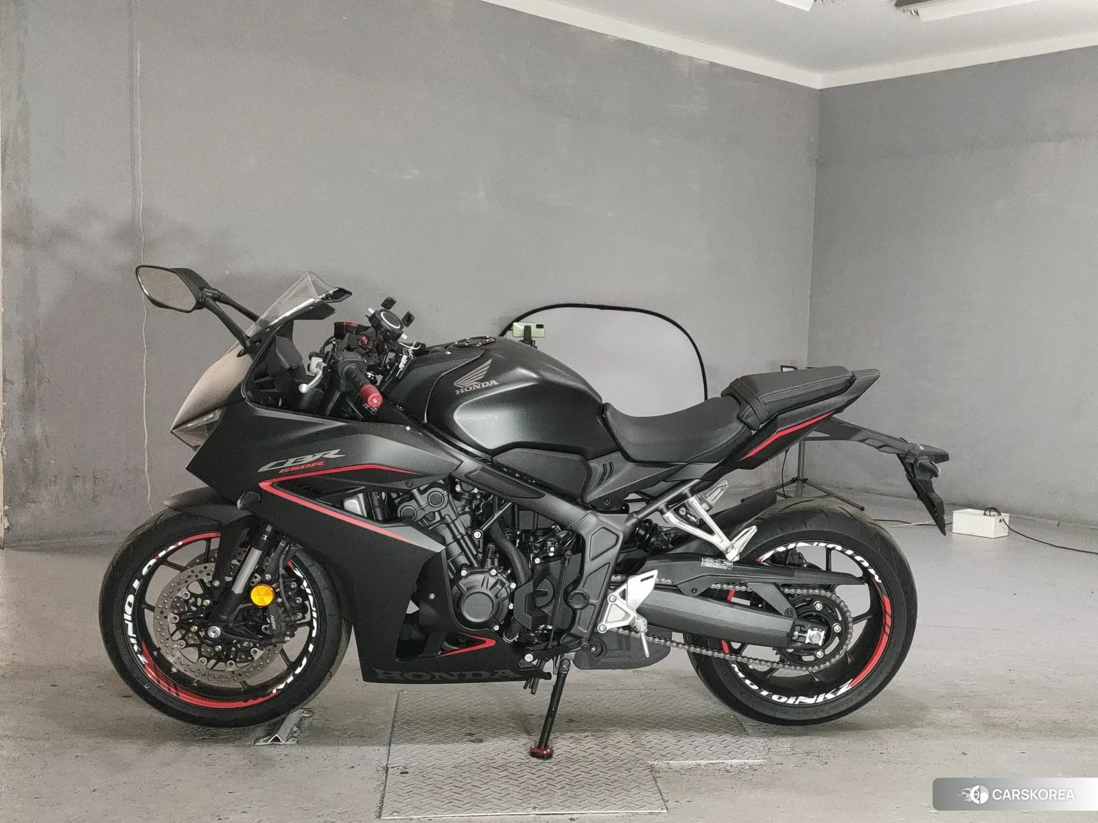 Проданный Honda CBR650R E-CLUTCH 2024 из Японии