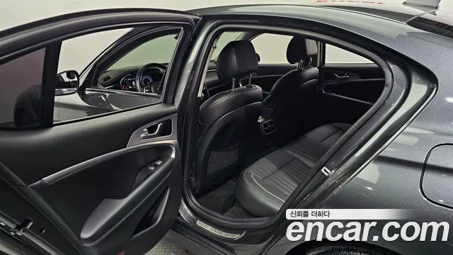 Genesis G70 id 2636109 из Кореи 12