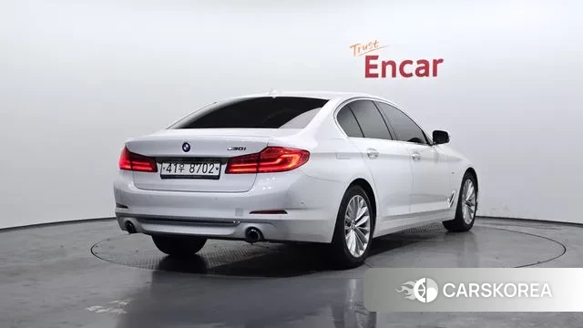 BMW 5 Series (G30) id 3789712 из Кореи 12