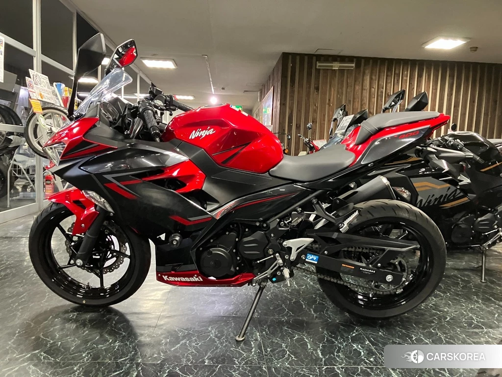 Проданный Kawasaki Ninja 400-2 2019 из Японии, фото 2