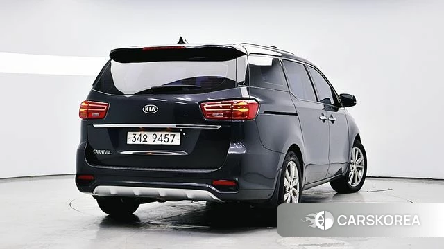Kia The New Carnival id 3808333 из Кореи 12