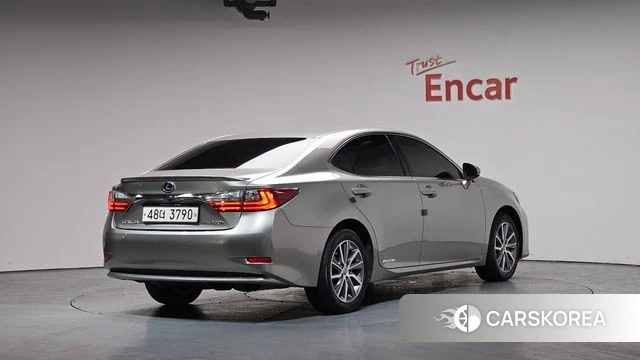 Lexus New ES300h id 3894226 из Кореи 12