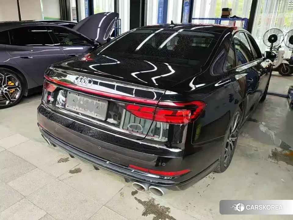 Audi S8 2021 Черный из Китая, фото 2