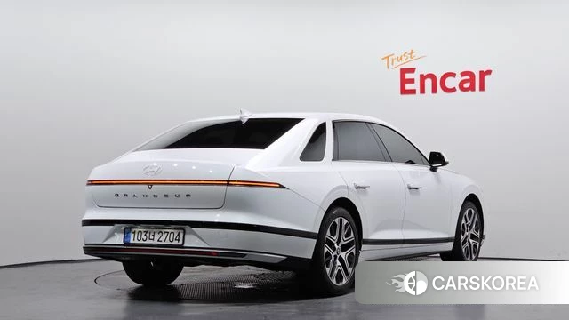 Hyundai Grandeur Hybrid (GN7) id 4623422 из Кореи 12