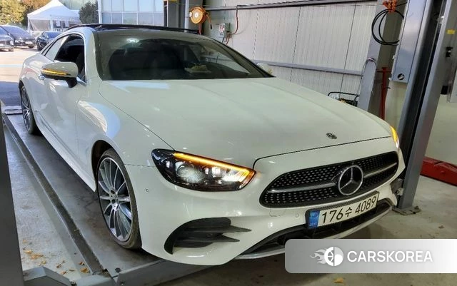 Mercedes-Benz E-Class W213 2022 Белый из Кореи, фото 5